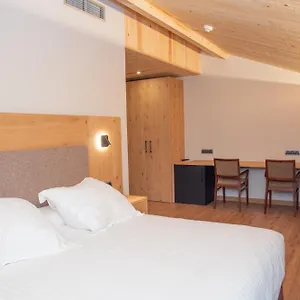 3* Отель Restaurant Castellarnau